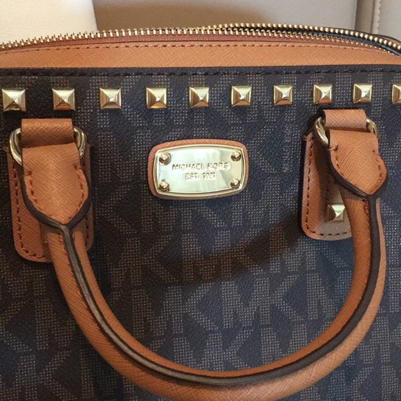 Michael Kors Handbag - Picture 3 of 8